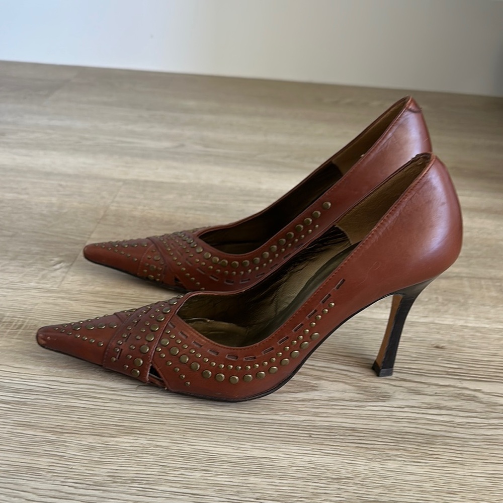 Costa Blanca Brown Heels with Perforated Detailing